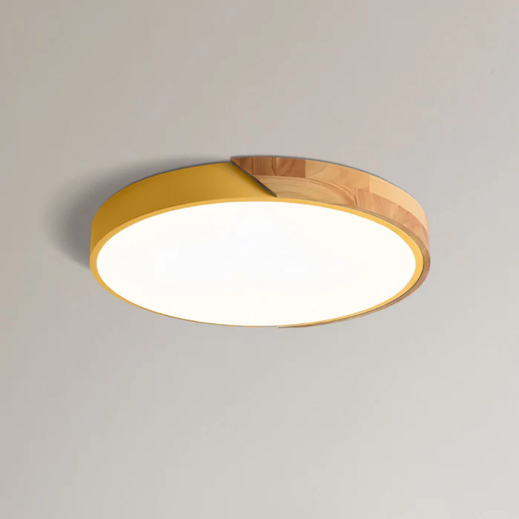 Runde LED-Deckenleuchte zur Aufputzmontage mit flacher Leuchtfläche