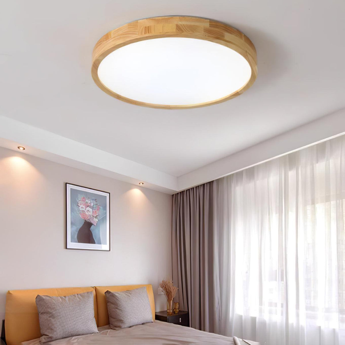 Runde LED-Deckenleuchte mit braunem Holzdekor und weißer Lichtfläche