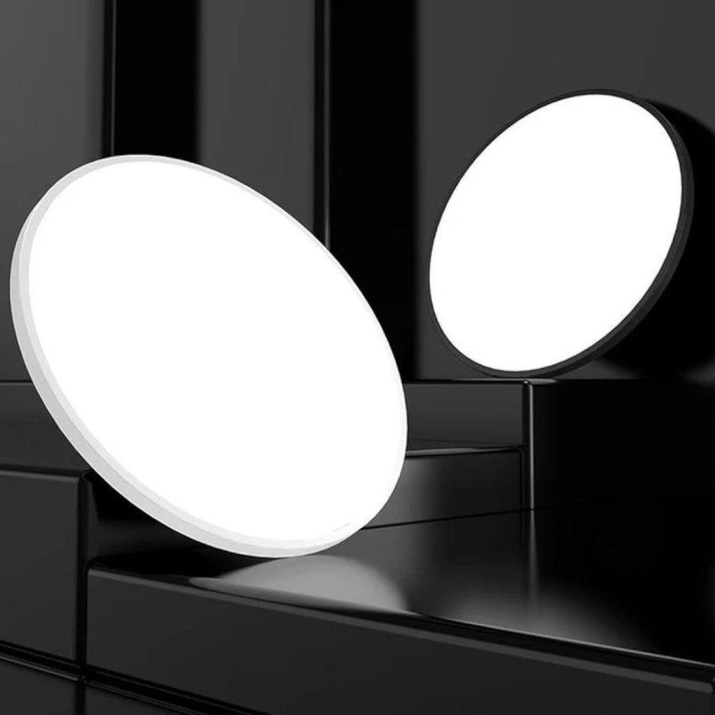 Runde LED-Deckenleuchte mit flacher Form und kreisförmiger Lichtfläche